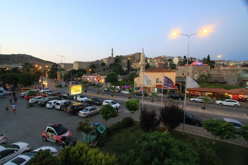 Larimar Boutique Hotel Кешме Экстерьер фото
